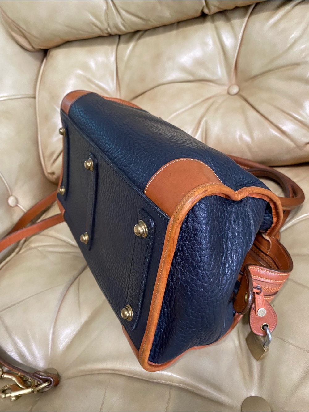 Vintage Navy Dooney & Bourke Gladstone Satchel w/Lock AWL Leather Doctor - Picture 9 of 16